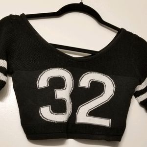 Blk and White Crop T-shirt